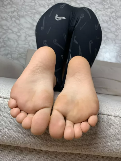 My dirty feetttt