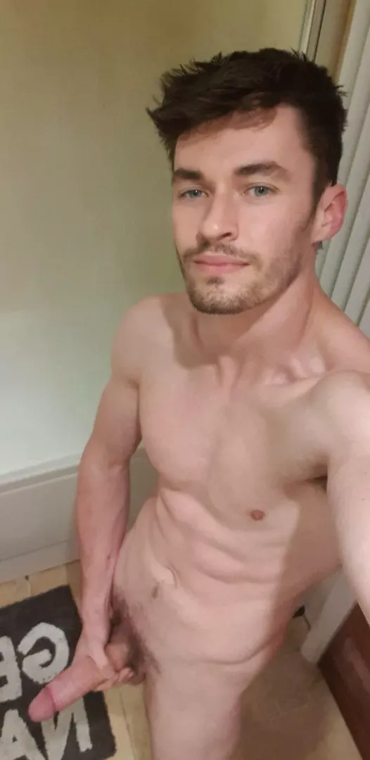 My eyes are up here