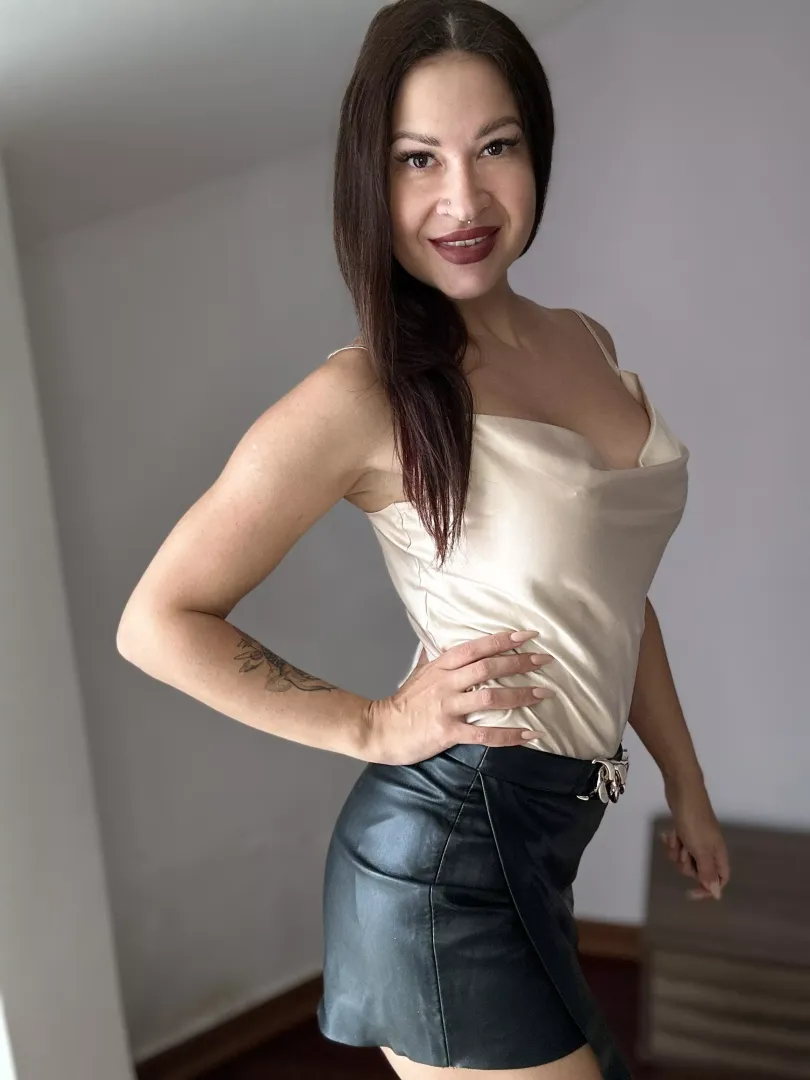 My fav leather skirt