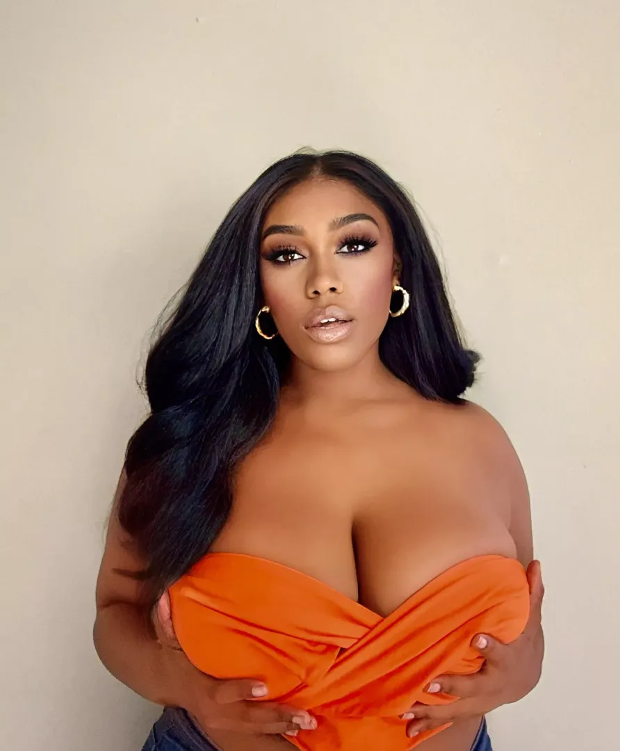 my fav orange top!