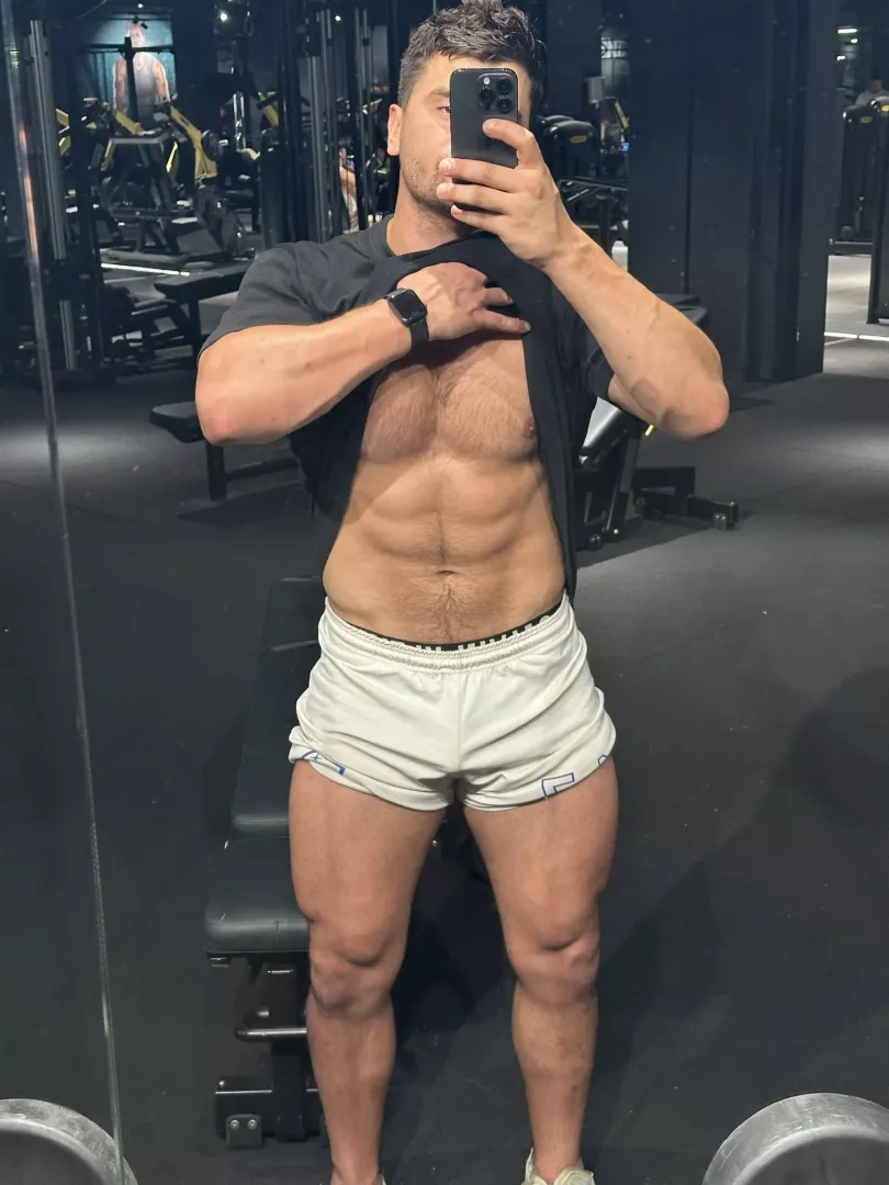 My favorite place to share my forearm progress
