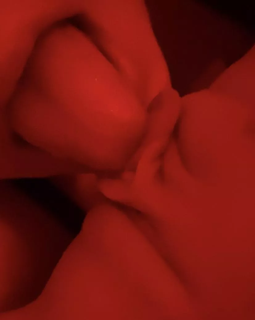 my favorite thing in the whole world is eating her pussy 👅💦