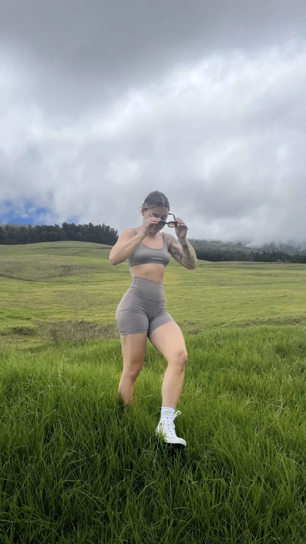 My favourite workout outfit ;) fits a little tight...