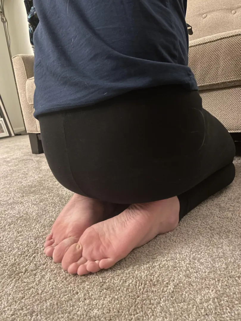 My first black pair! I thought kneeling would be a fun pose