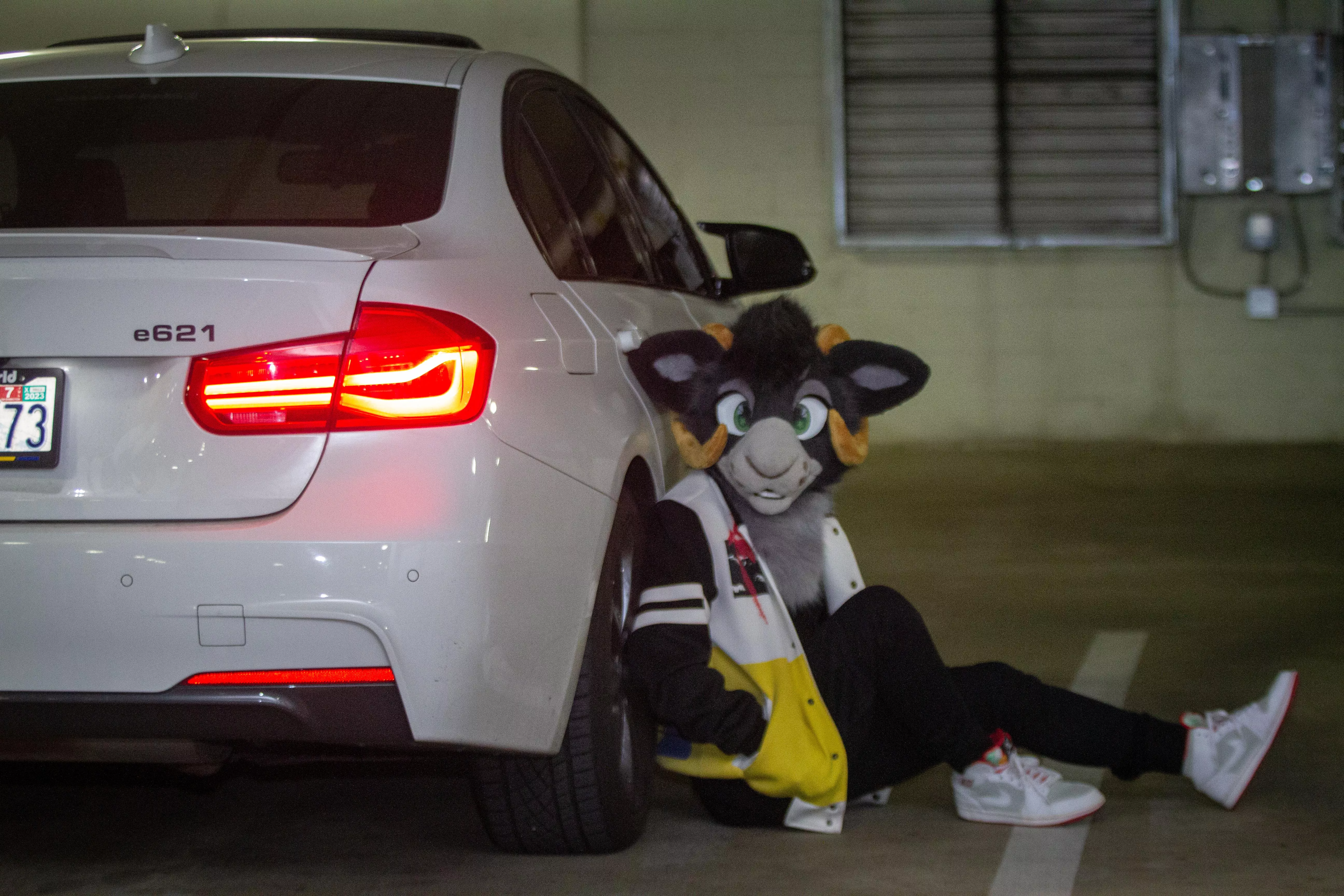 My first ever Fursuit Friday! (@auburnthegoat)