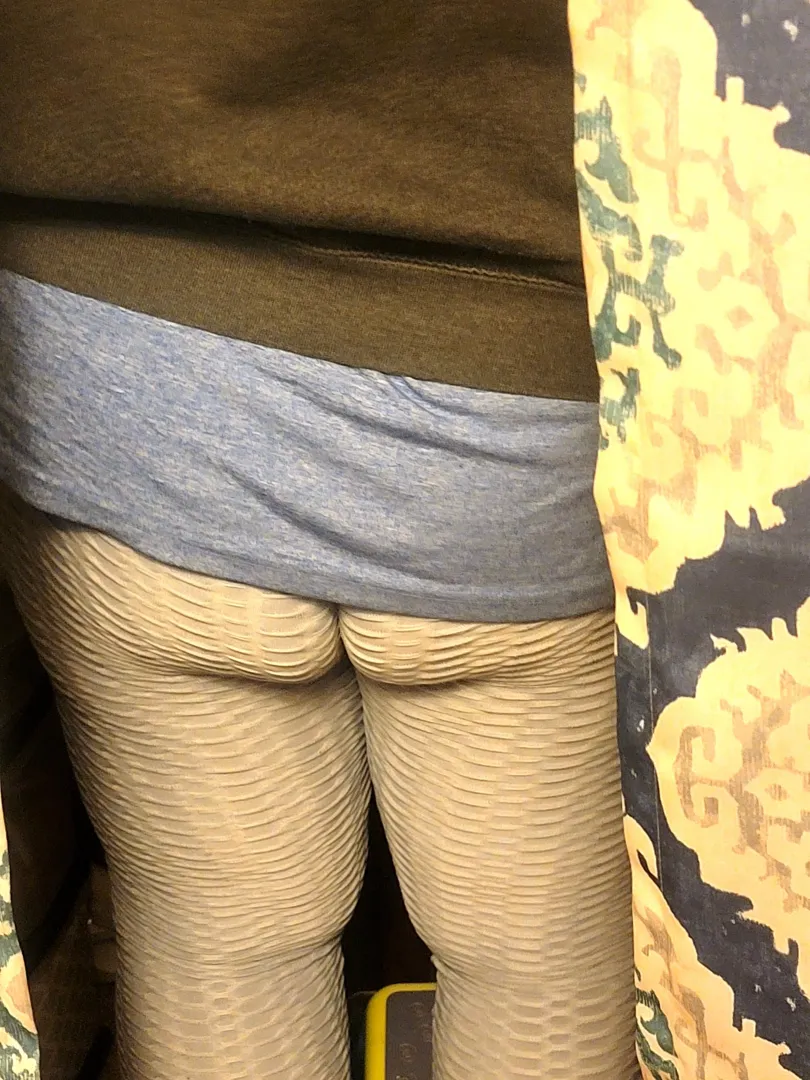 My Girlfriend's Ass (Who wants some cake?!)