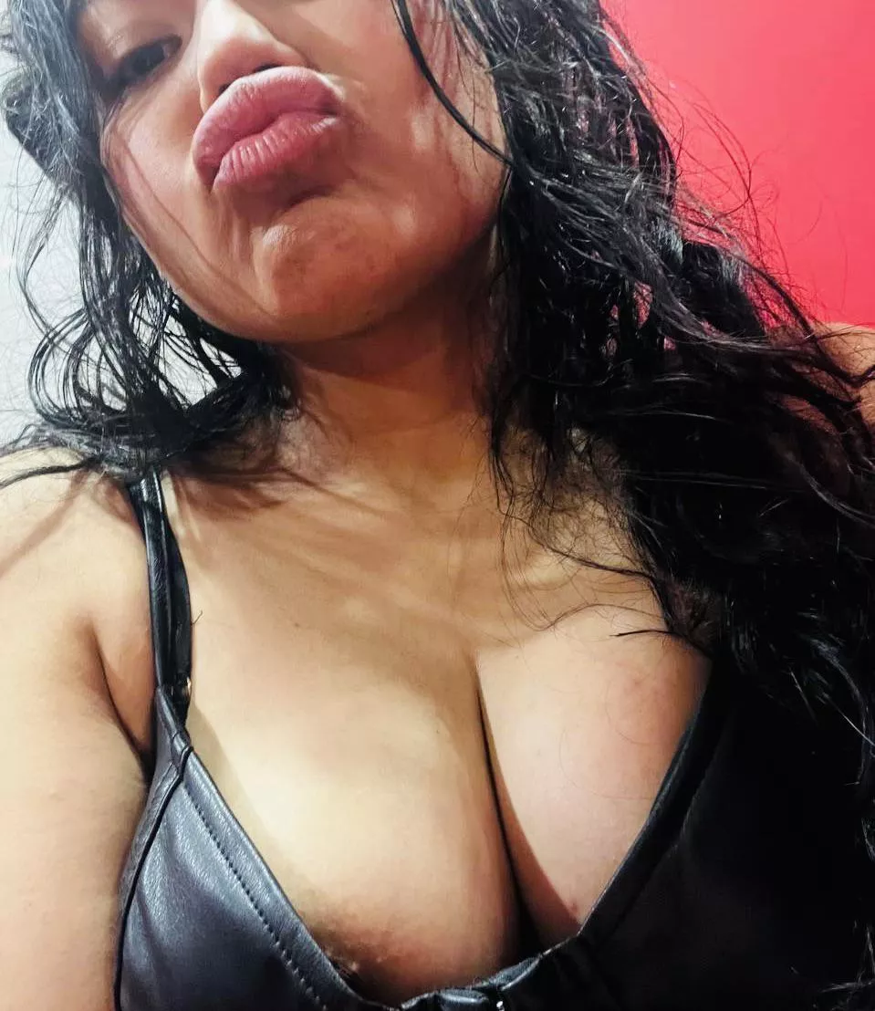 My hotwife 
