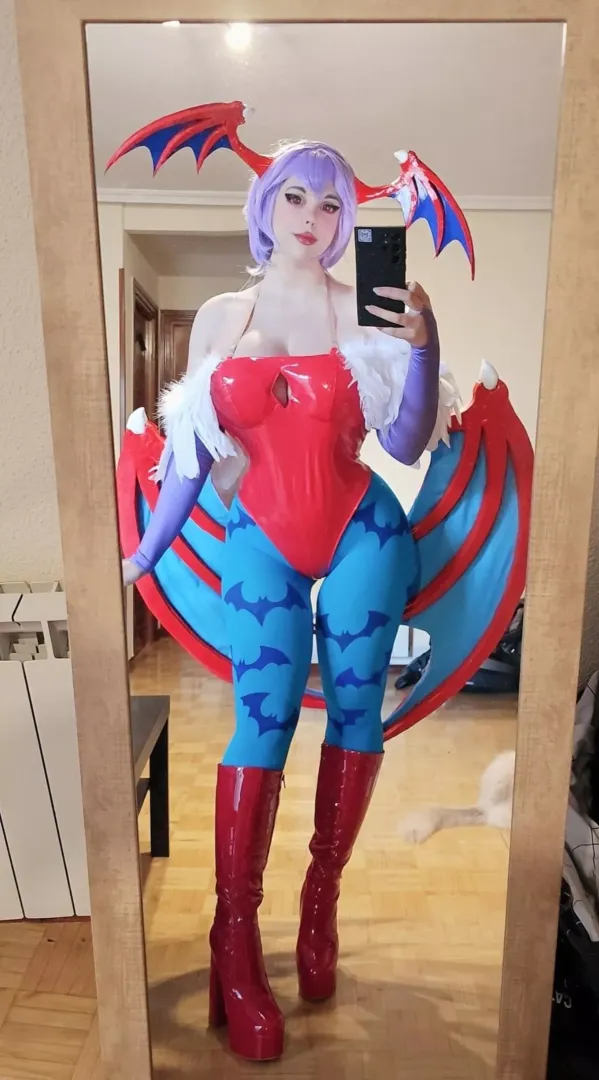 My Lilith cosplay from DarkStalkers!