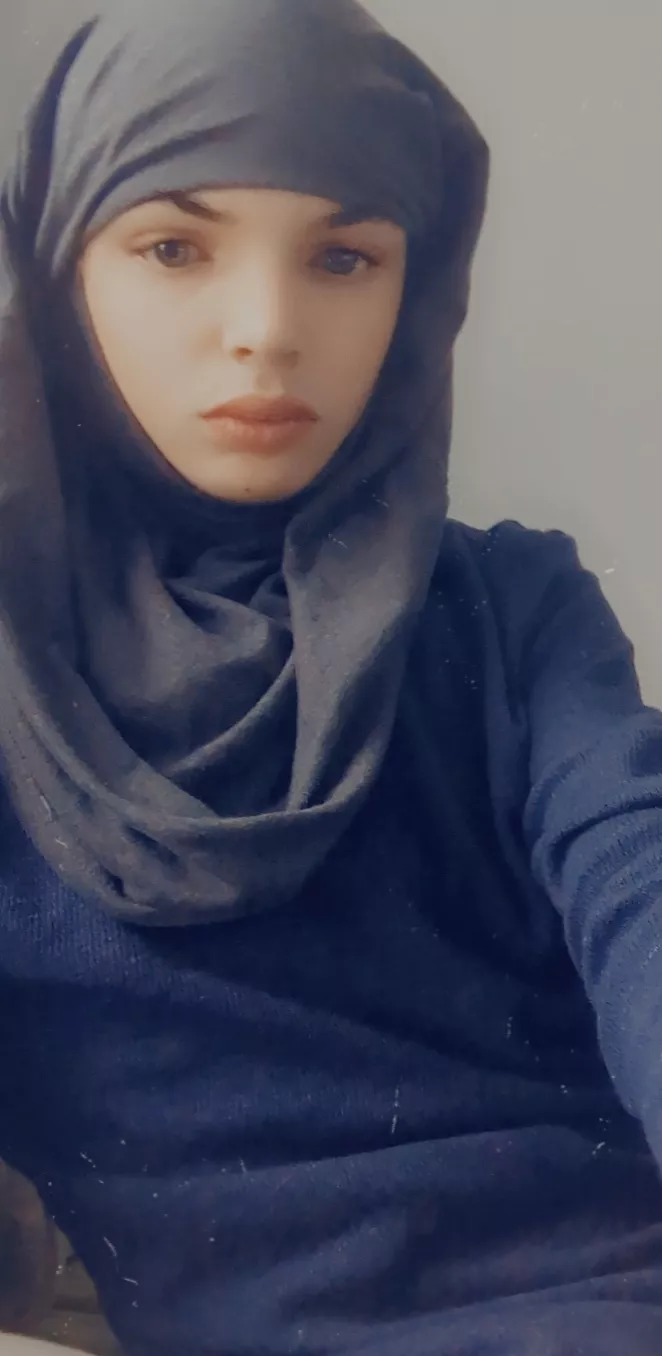 my master has tasked me to find him wives for his Arab harem Dm to apply