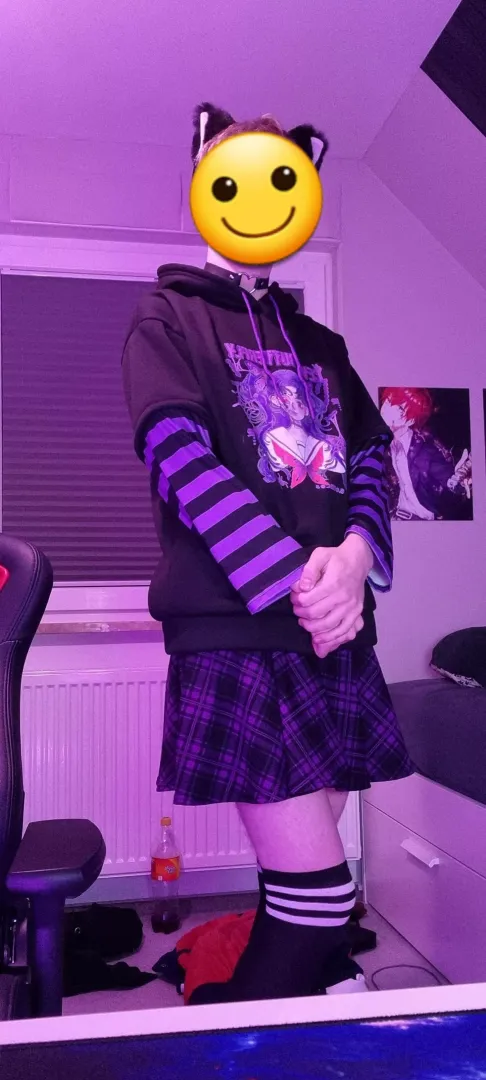 my outfit is complete :)