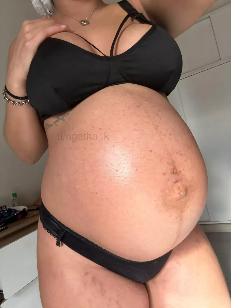 My pregnant body to make your cock happy 😏