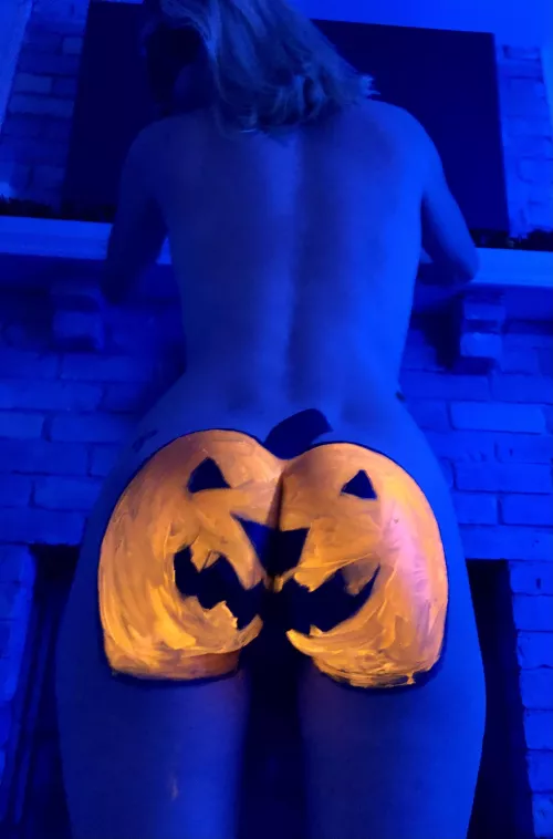 My Pumpkin Butt is the Cutest in the patch