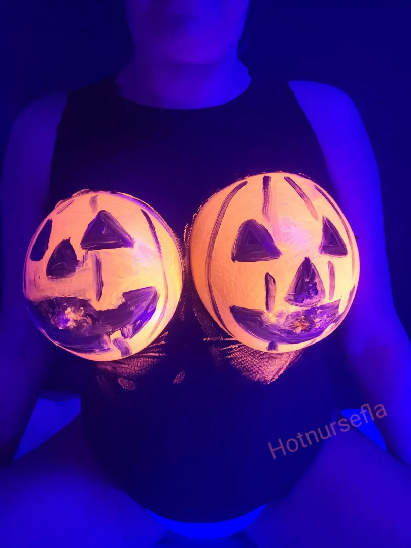 my pumpkins 🎃 🎃