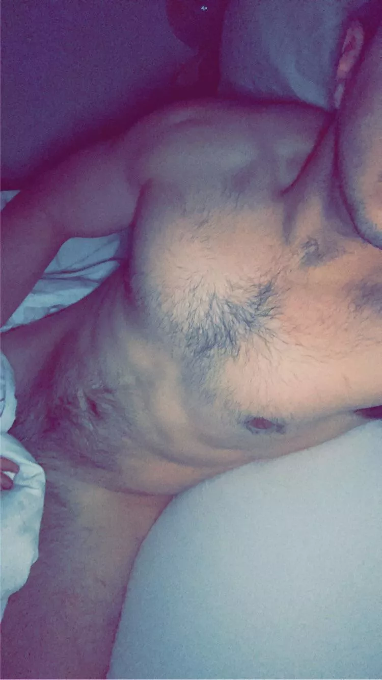My shy straight friend (29) has been fantasizing a lot about men, but concerned you won’t find him attractive. Show him some love, Bros, and I can get him to post more. 6’3” and 8”uc.