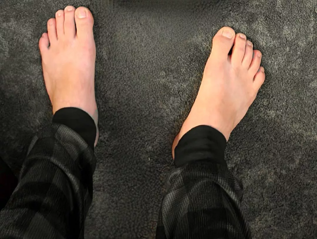 My Size 10 Feet.