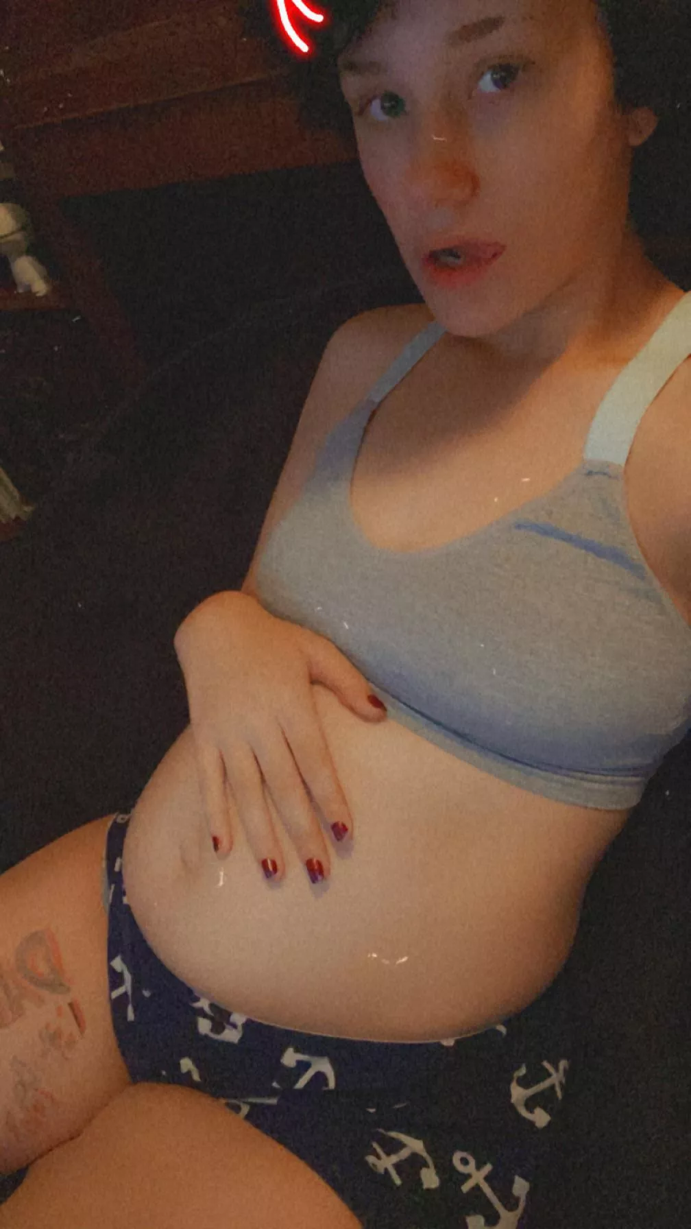 My small pregnant body at 16 weeks