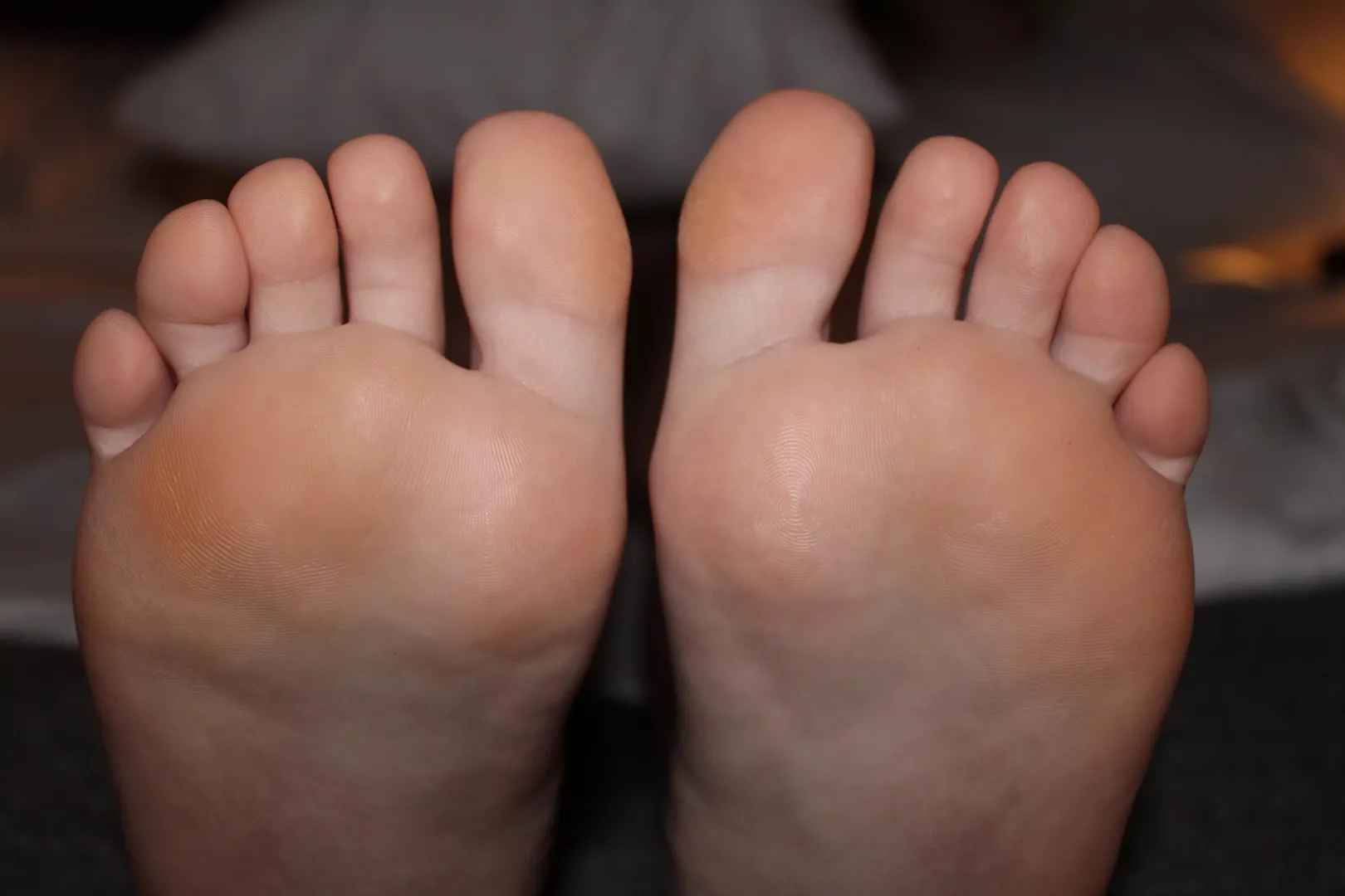 My soft clean soles ready to be sucked… or 🥜 on😘