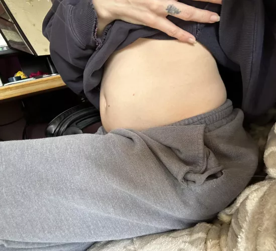 My sweats are now too tight 😬🐷