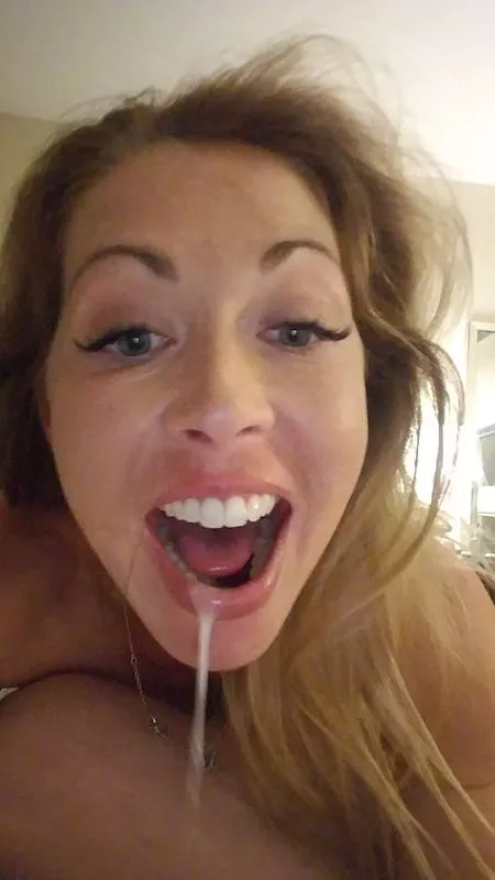 My teeth whitener, this should do the trick