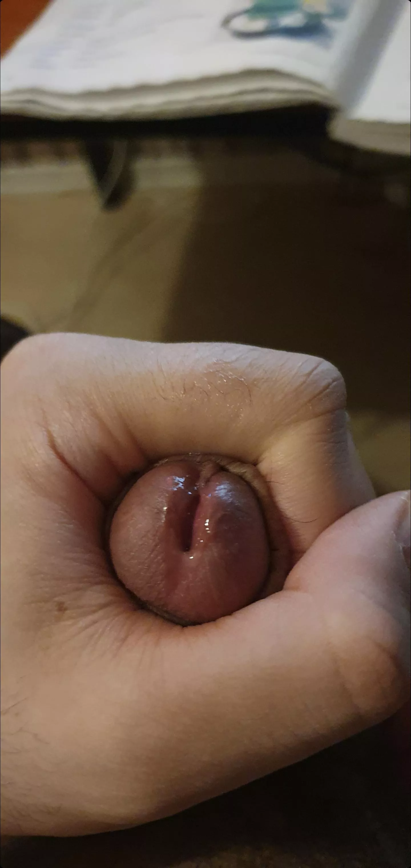 My tip is wet💦 8 inches deep behind the hand wanna see? ;)