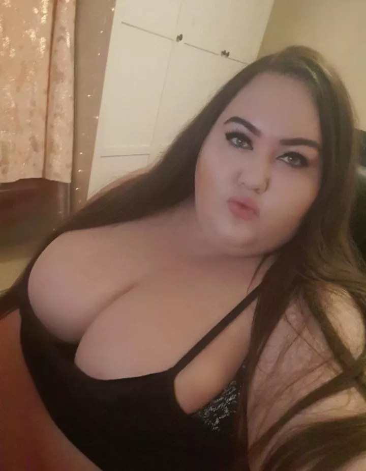 My tits need warming up! 😈