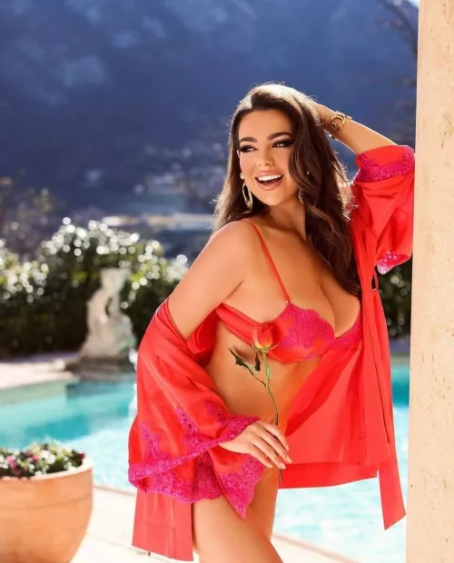 Nadine Mirada