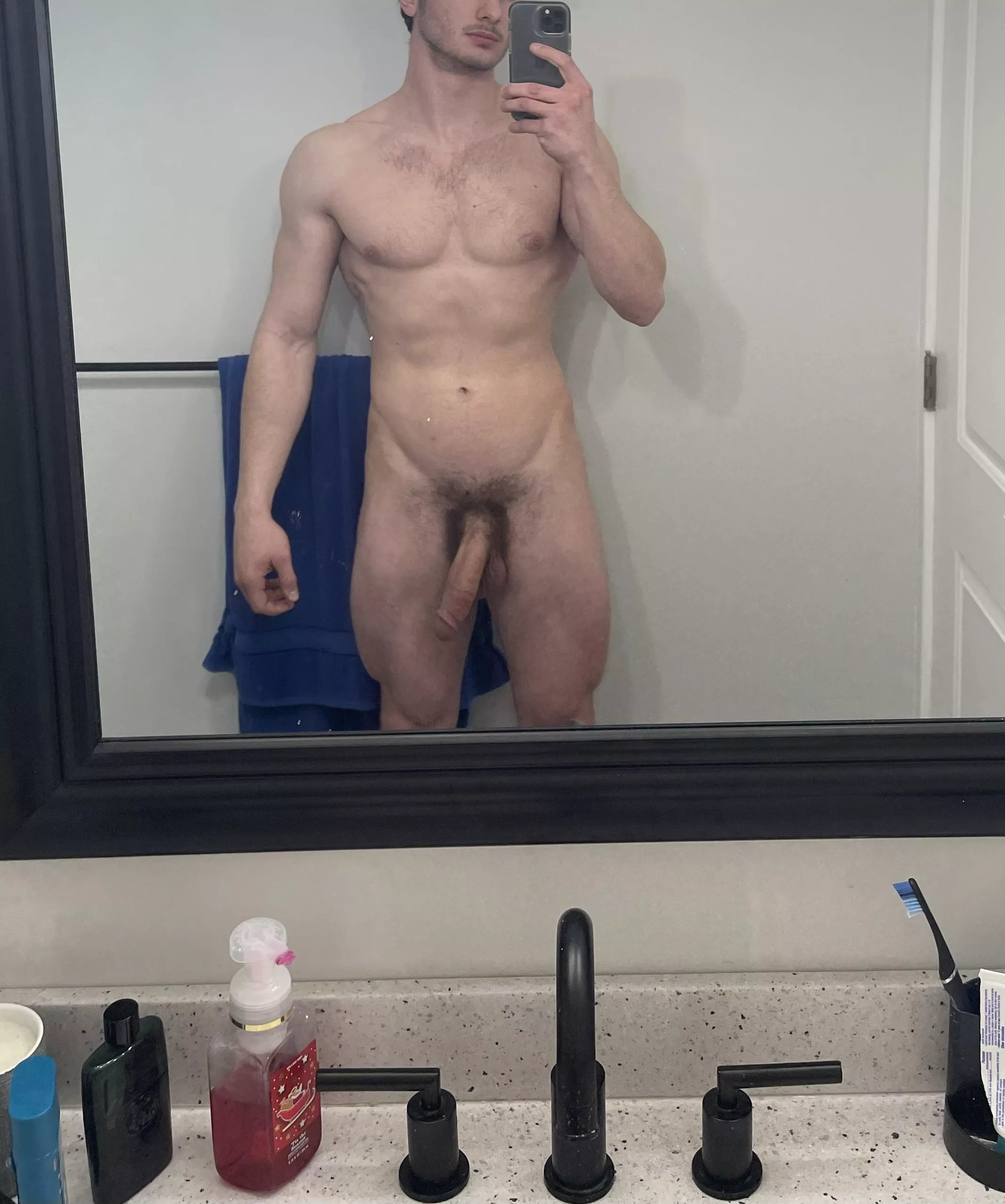 Naked progress pics are the best. (M)