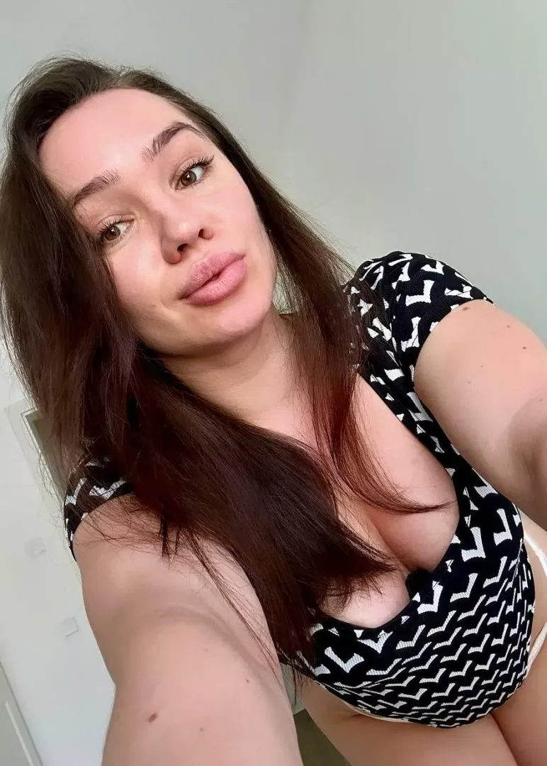natina (@sweetnatinax )