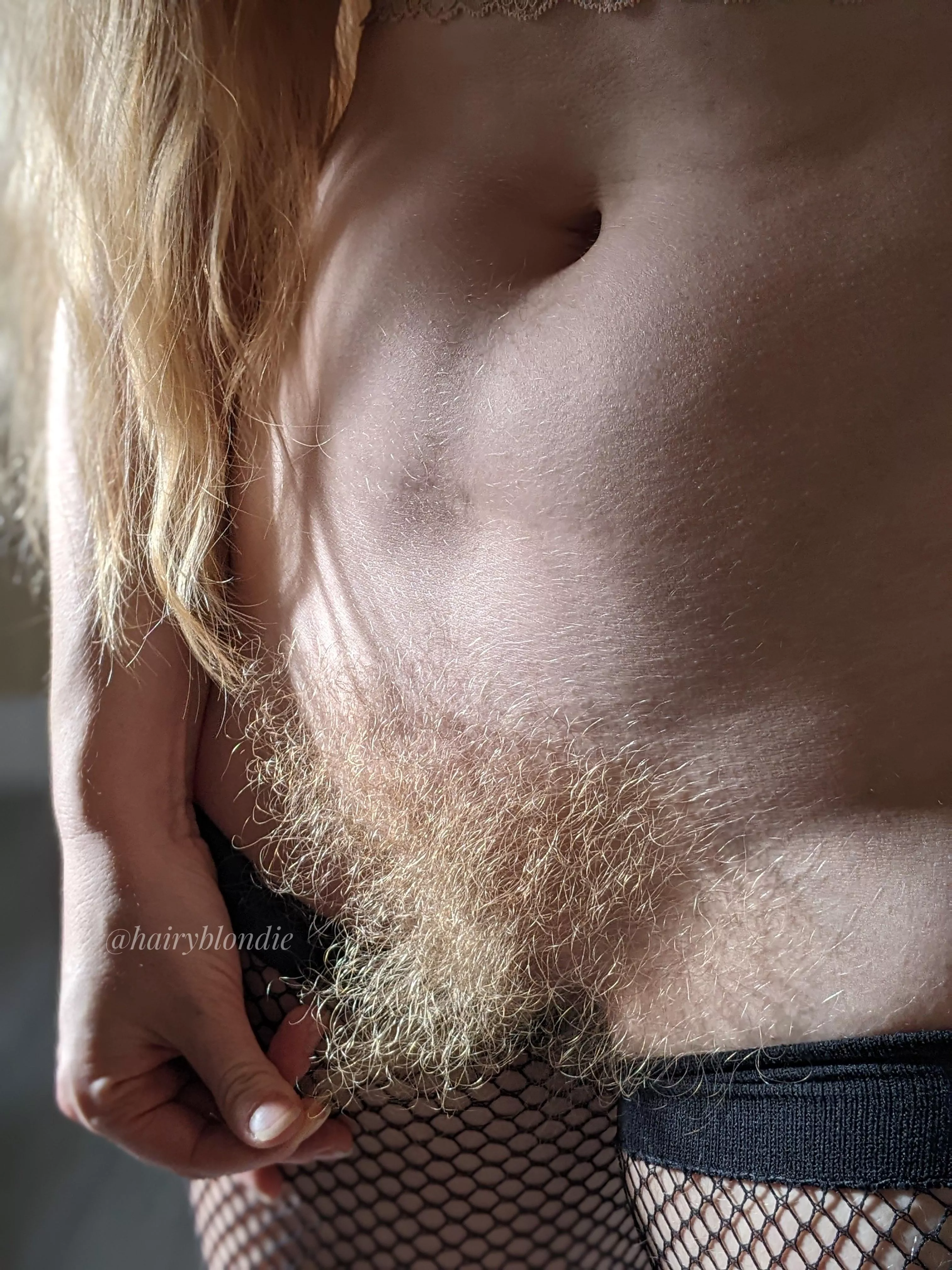 Natural blonde bush - the 8th wonder of the world