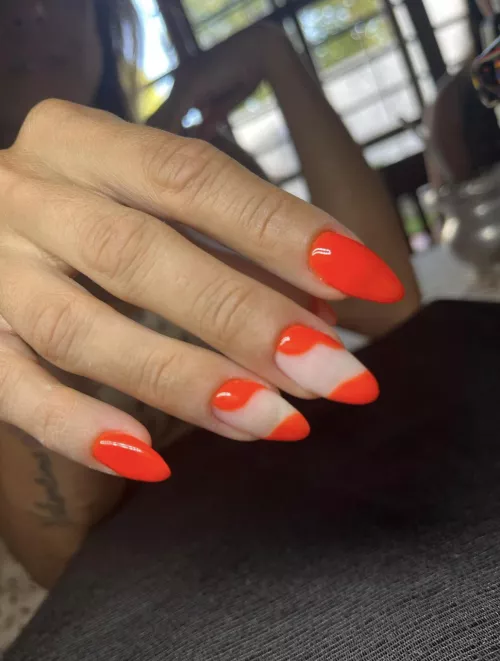 Natural length, bright orange