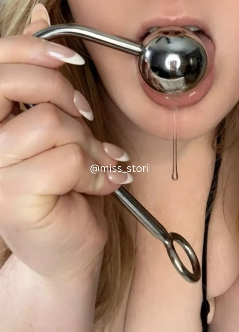 Naughty girl 