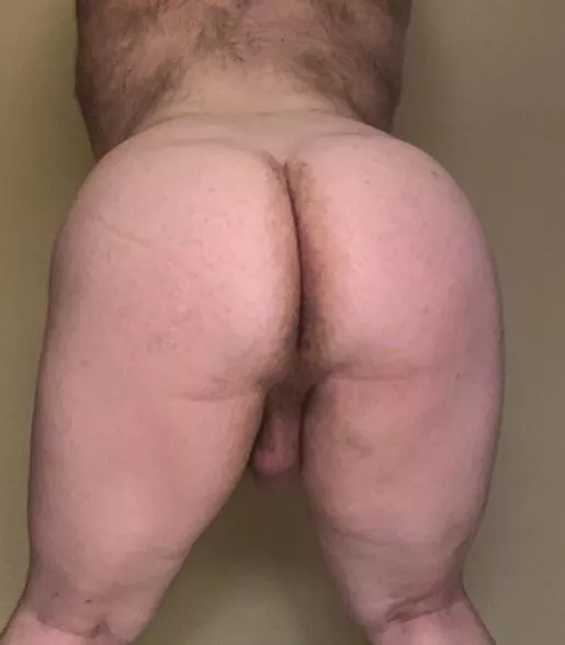 Need a bf or something I’m so horny 🥵