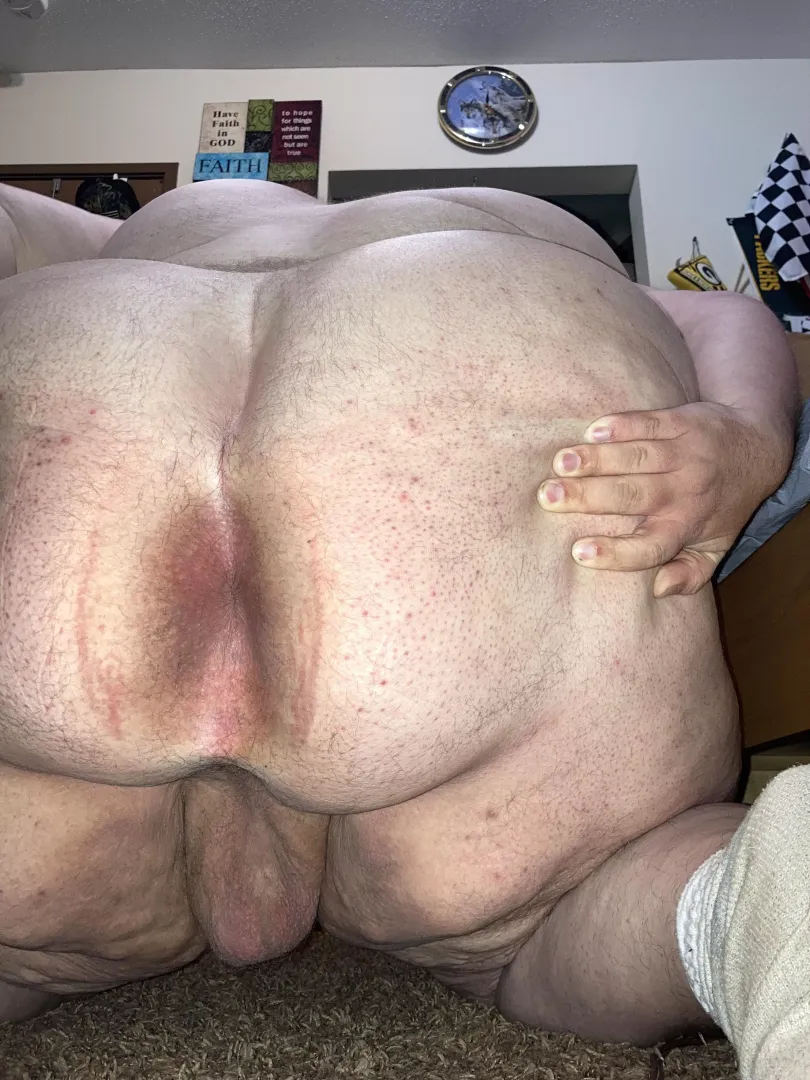 Need a big cock to open my fat virgin ass