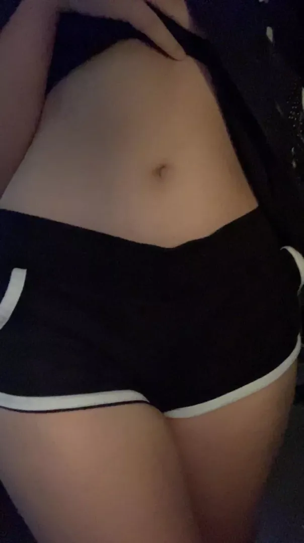 need a good boy to bark for me [domme]
