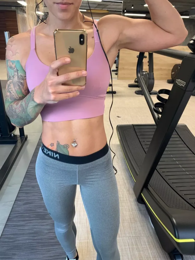 Need a gym buddy? 👀