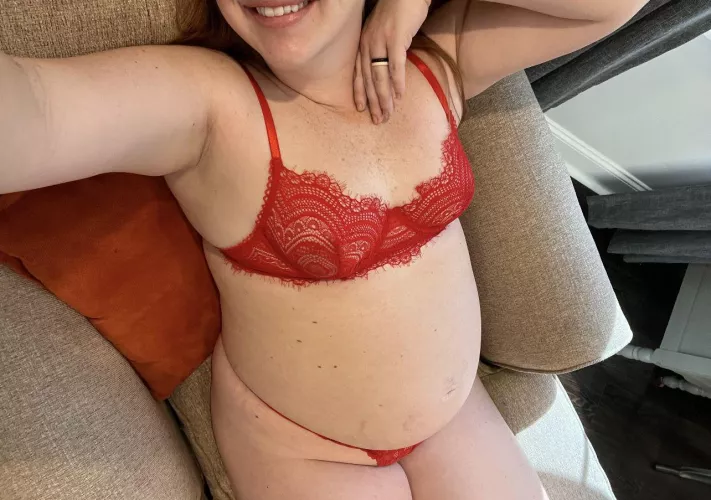Need a hand at rubbing some oil on this belly.