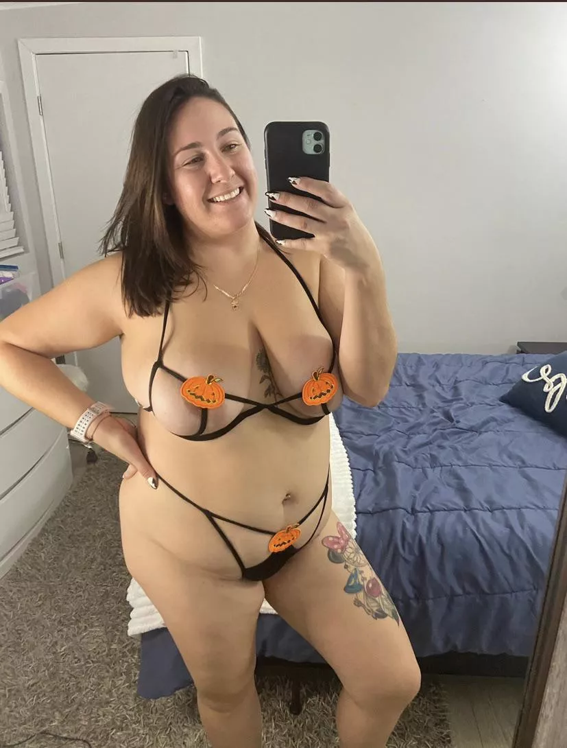 Need a horny redditor to cum