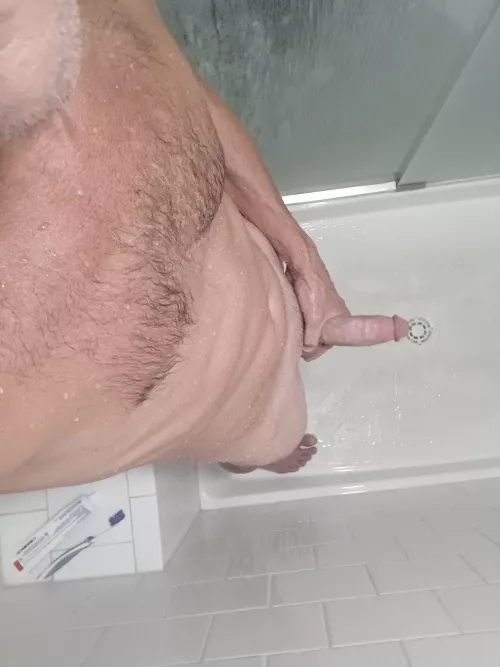 Need a shower friend. (48)
