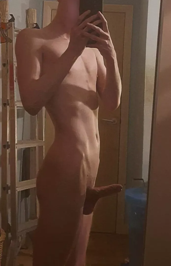 Need friends to send nudes to when I get horny 🙏