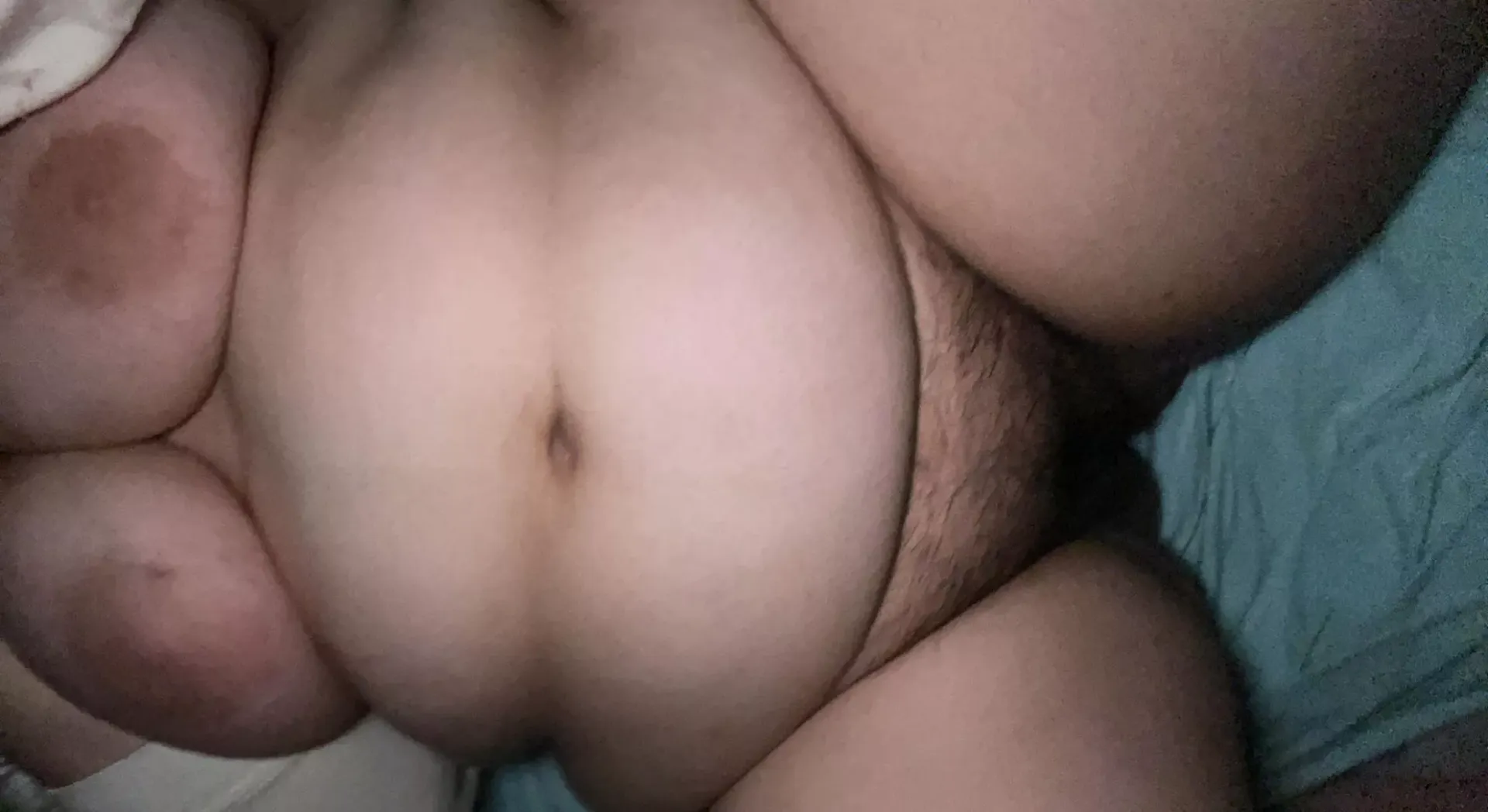 Need some one to jiggle my fat bloated belly pls