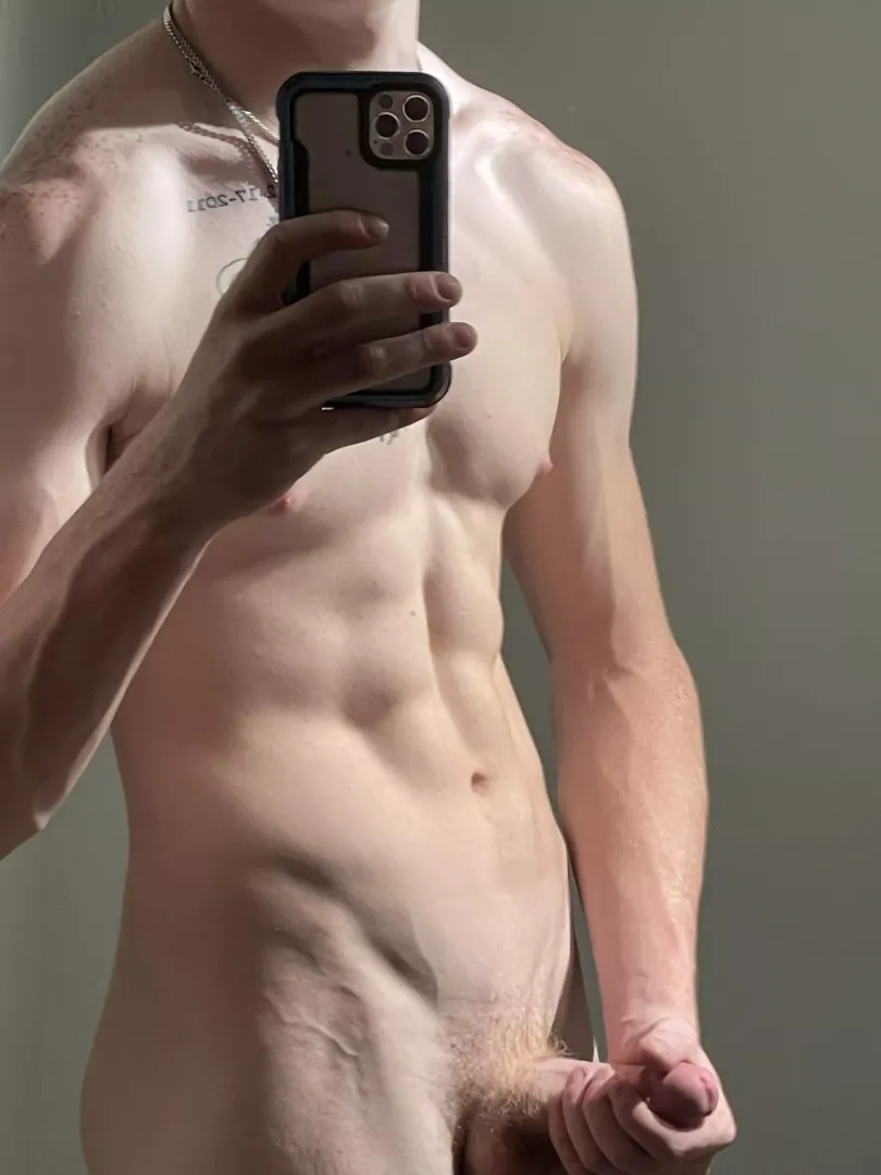 Need someone to suck me dry😭
