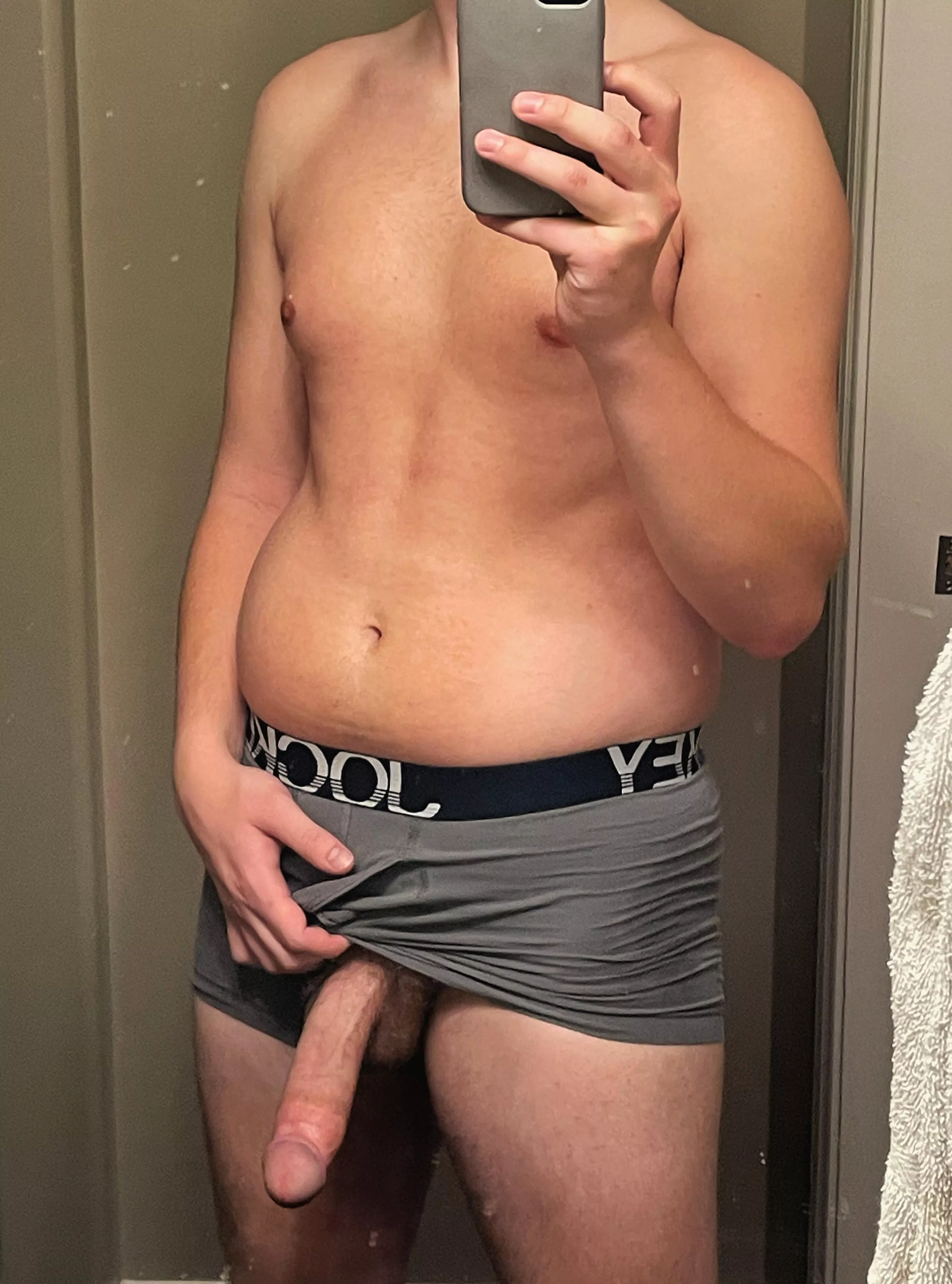 Need to use an athletic bro, for research purposes only of course (21)