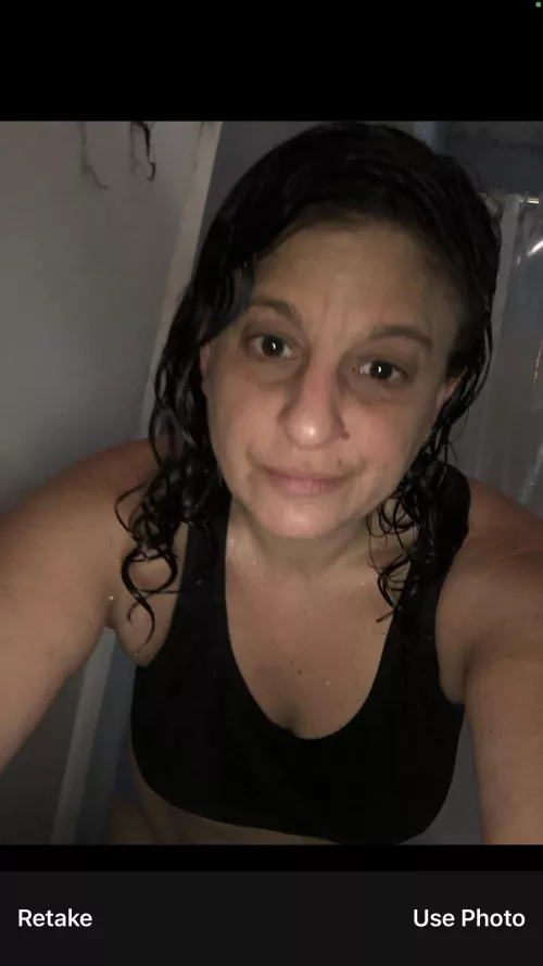 Nerdy older milf on only fans link is below to find me