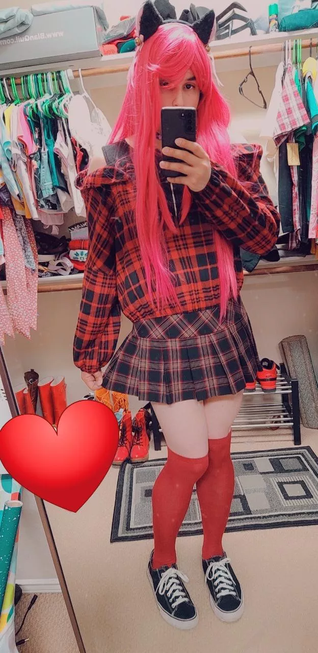 Never thought Id look so Smol & Cute ❤️🩷