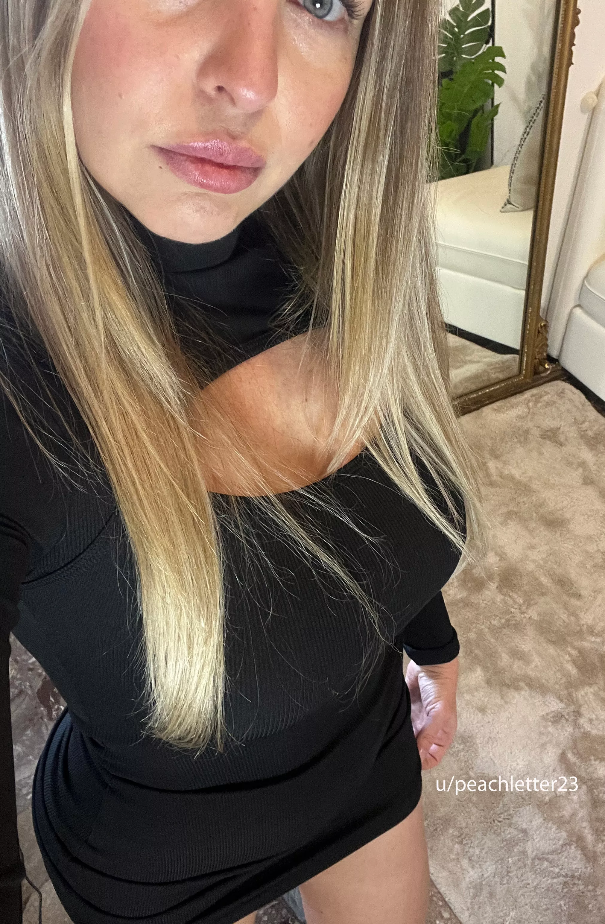 New black dress selfie [F]