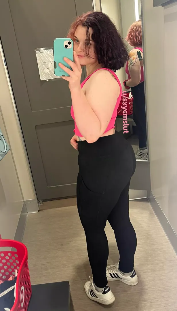 New cute top to go with my leggings!