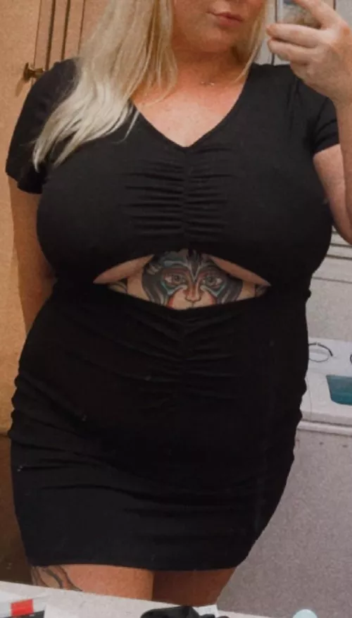 New dress 🖤