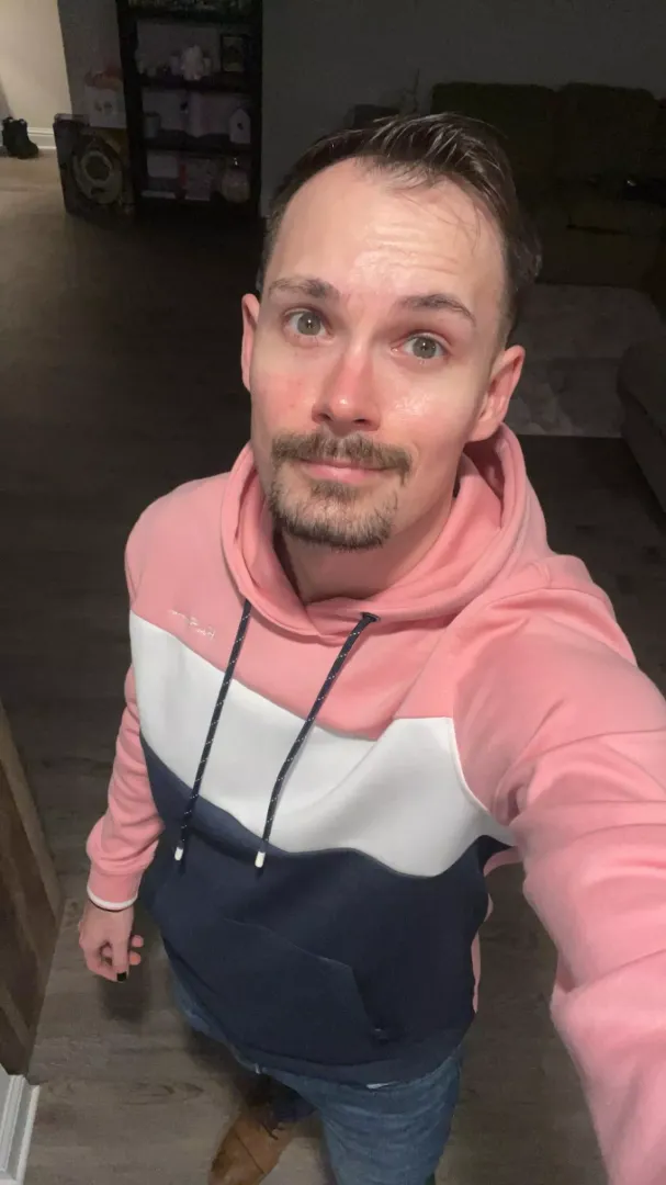 New hoodie vibes