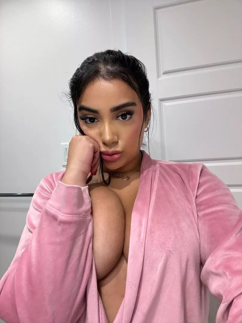 New Roommate is a Nymphomaniac! [Slut Lifestyle] <3