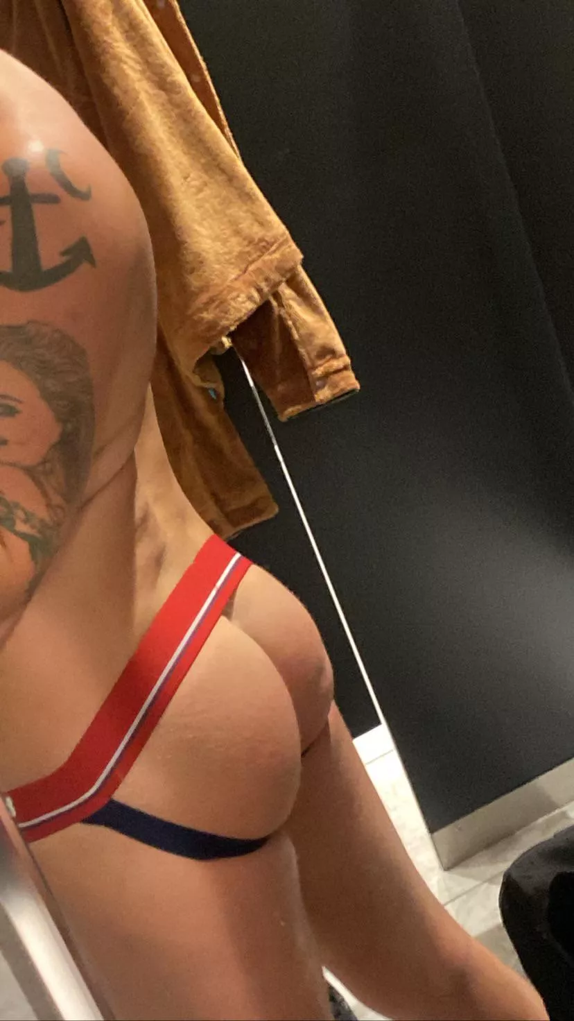 New Year’s resolution is to get the perfect ass - here’s where I’m starting